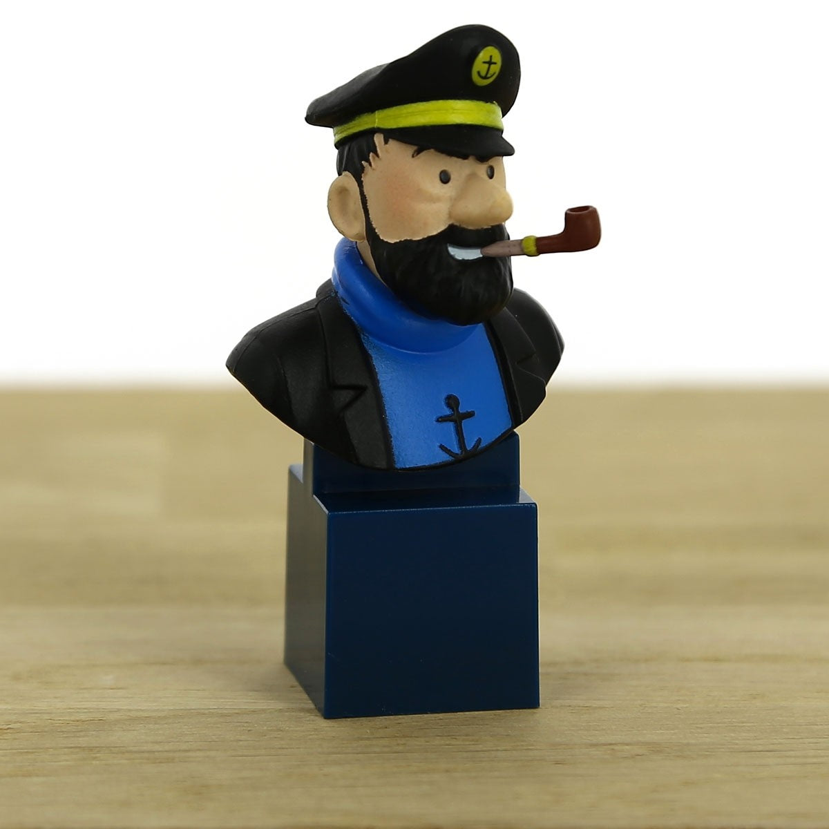Bust figurine of Captain Haddock. Moulinsart. Compendium Design Store. AfterPay, ZipPay accepted.