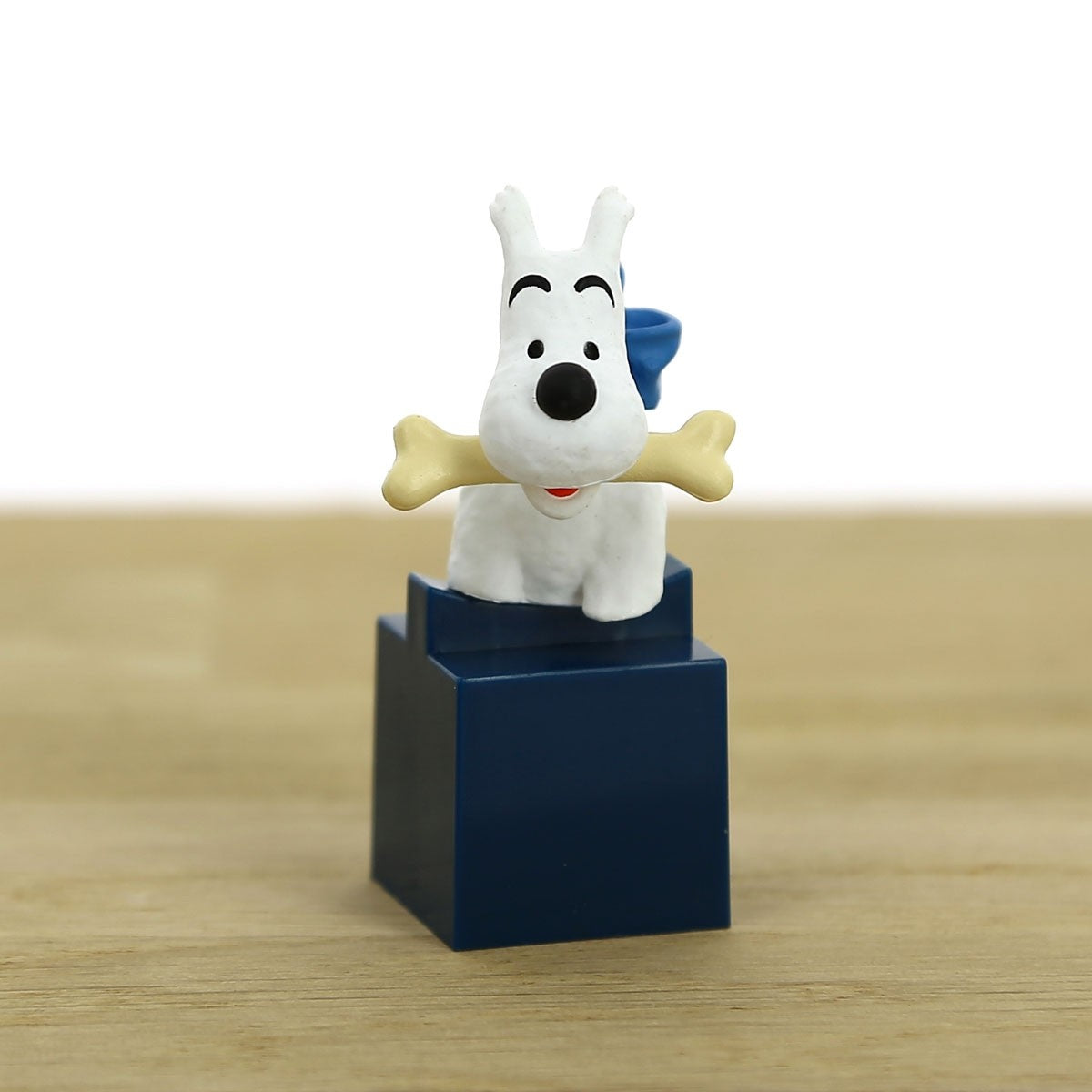 Bust figurine of Milou. Moulinsart. Compendium Design Store. AfterPay, ZipPay accepted.