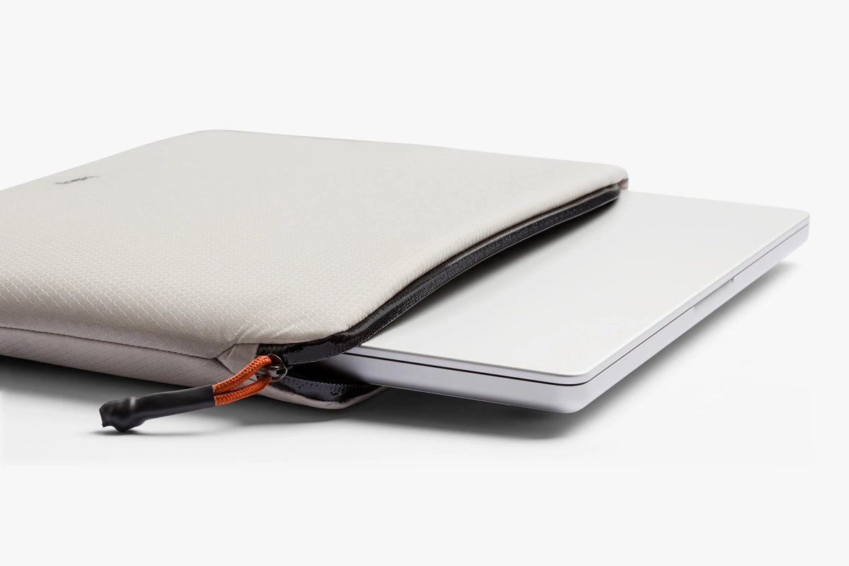 Bellroy Lite Laptop Sleeve 16inch Chalk