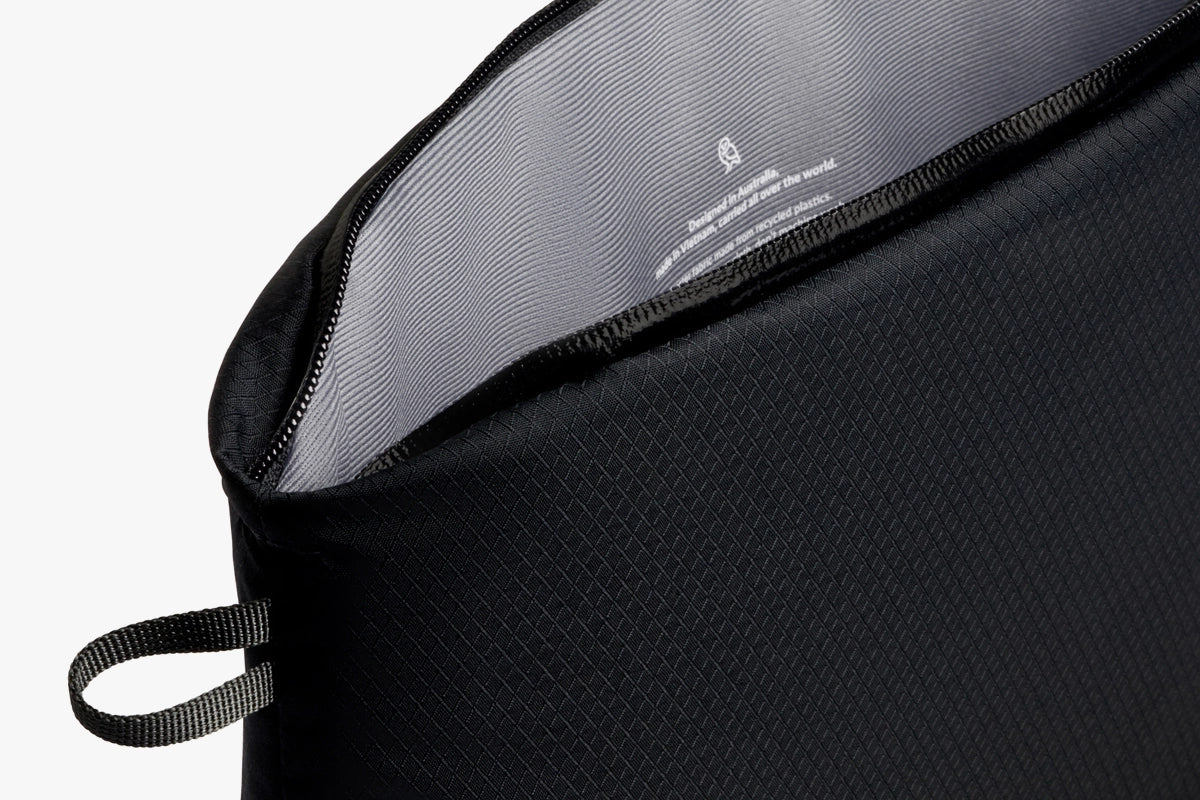 Bellroy Lite Laptop Sleeve 16inch Shadow Black