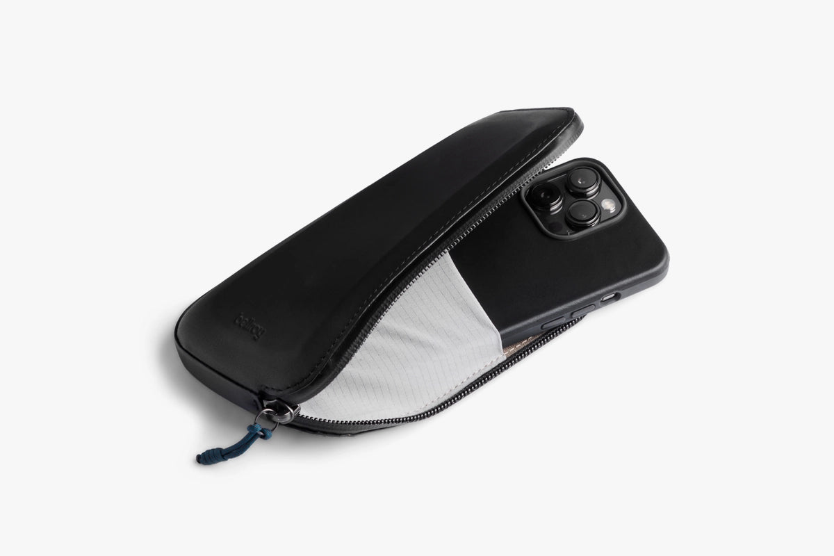 Bellroy All-Conditions Phone Pocket Plus Black
