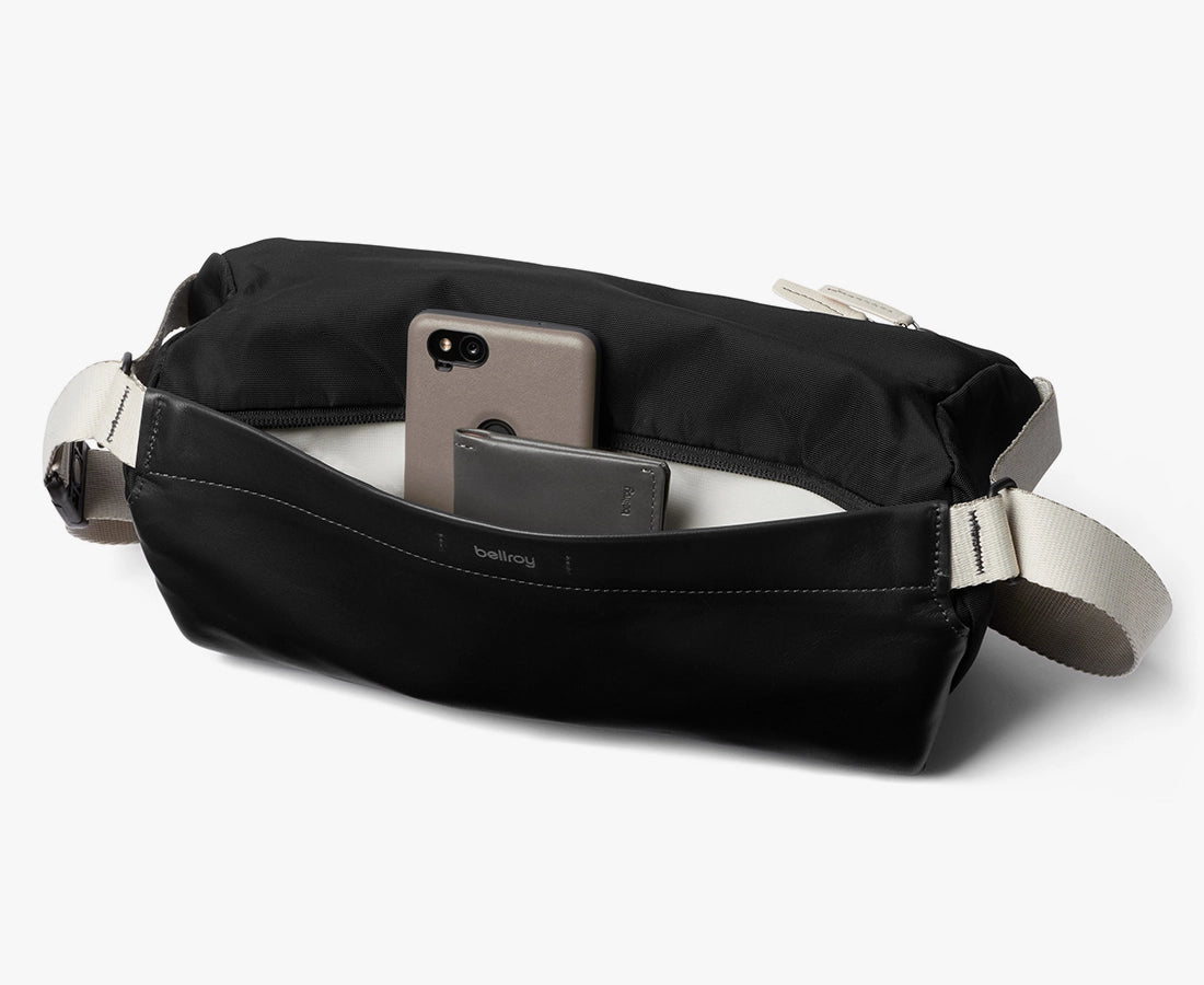 Bellroy Sling Premium Edition 7L Black Sand