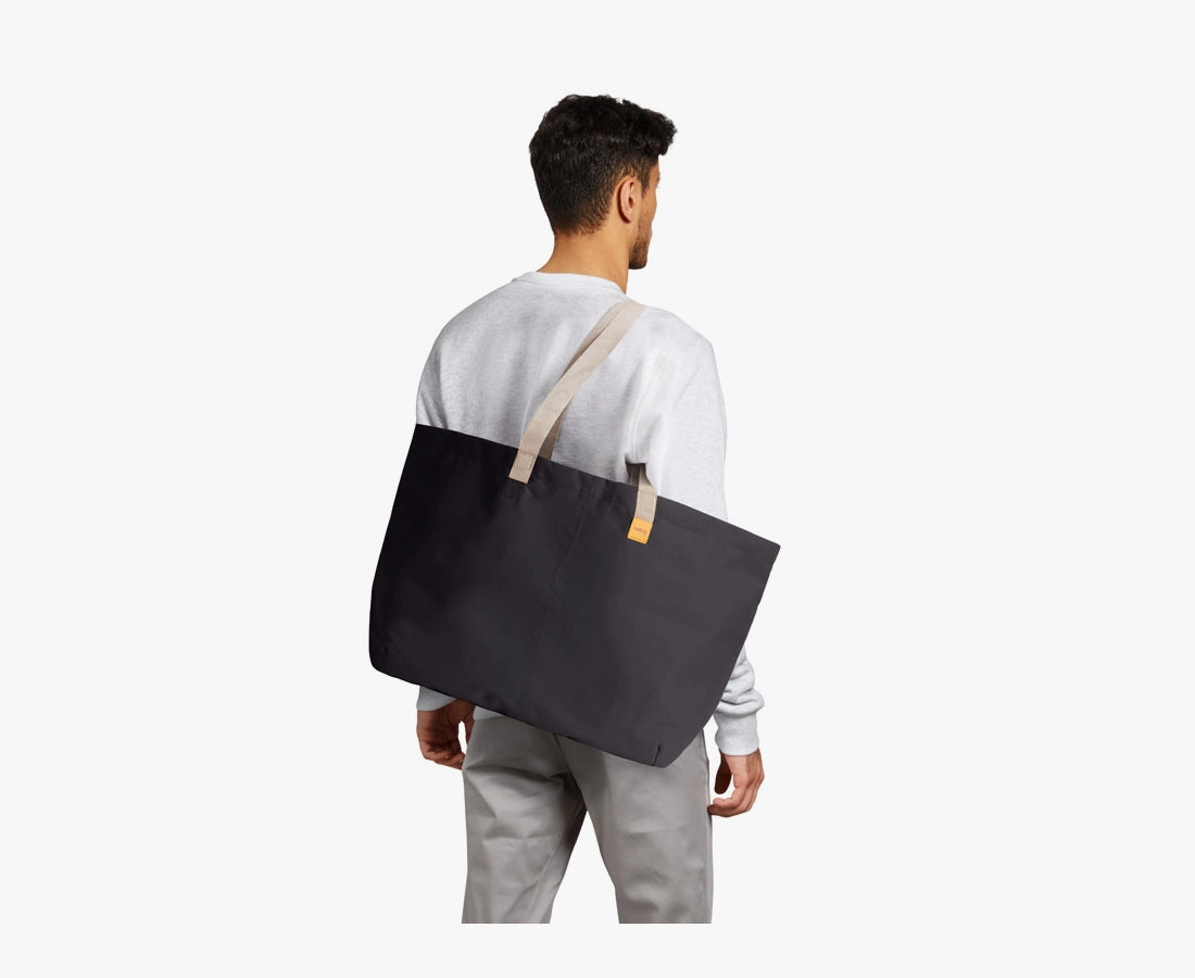 Bellroy Market Tote Plus 25L Black