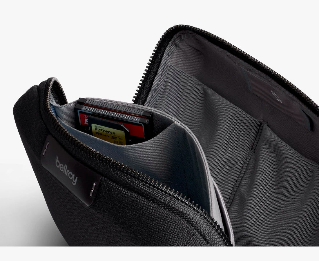 Bellroy Tech Kit Compact Black