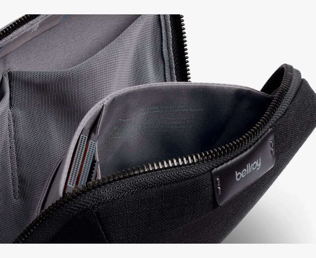 Bellroy Tech Kit Compact Black