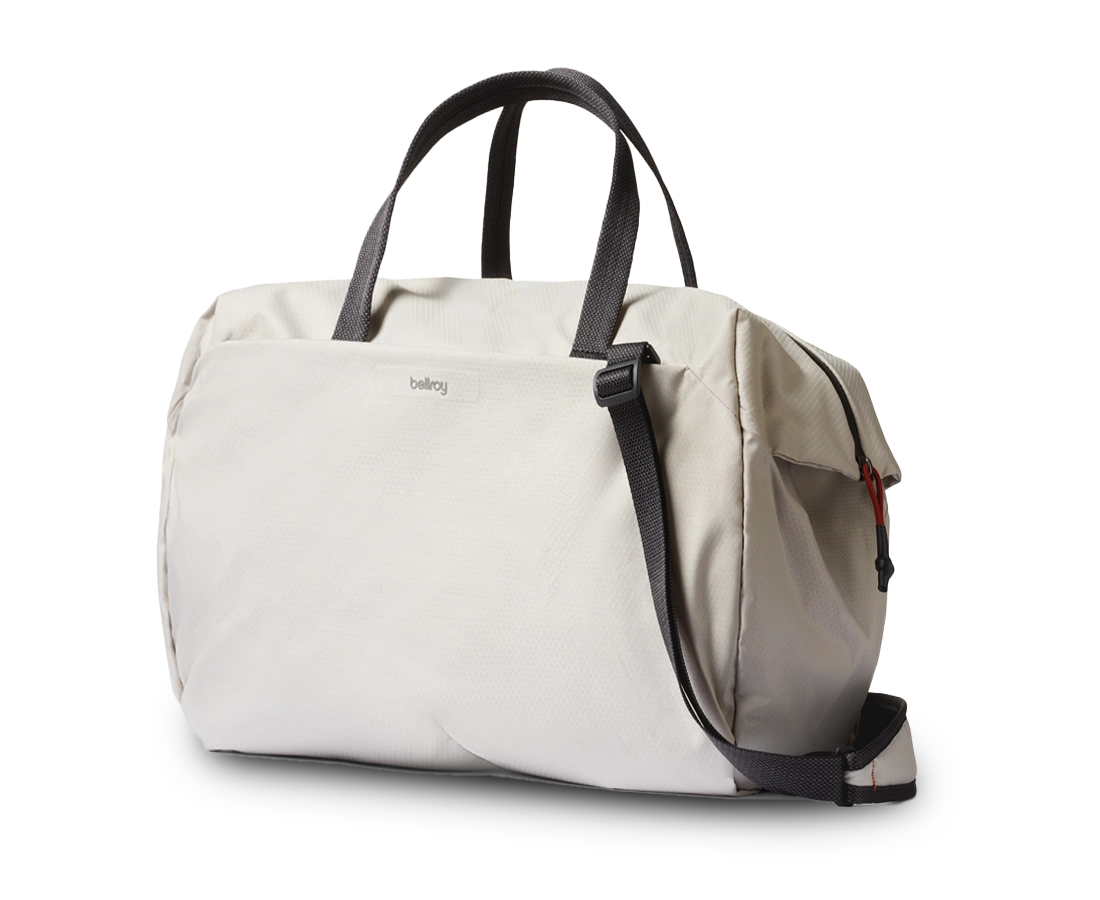 Bellroy Lite Duffel Bag 30L Chalk
