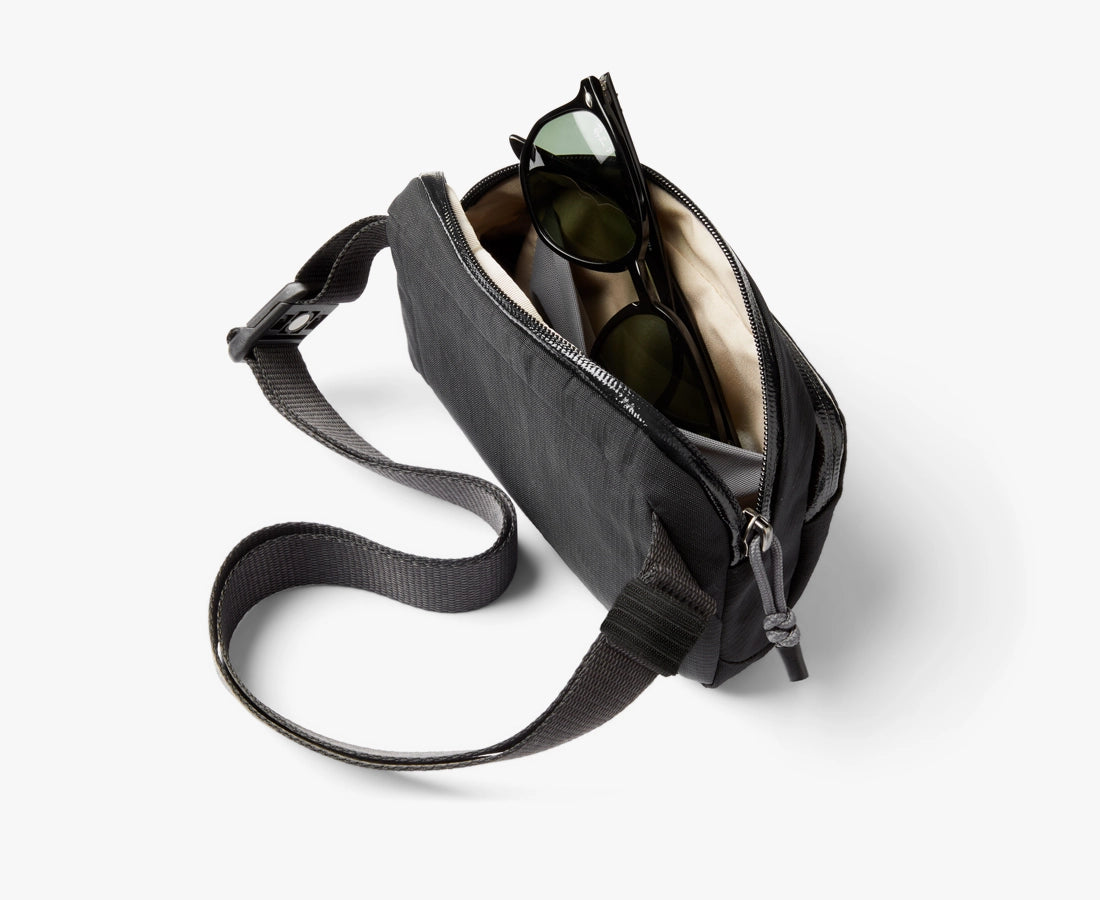 Bellroy Venture Hip Pack Sling 1.5L Midnight Black