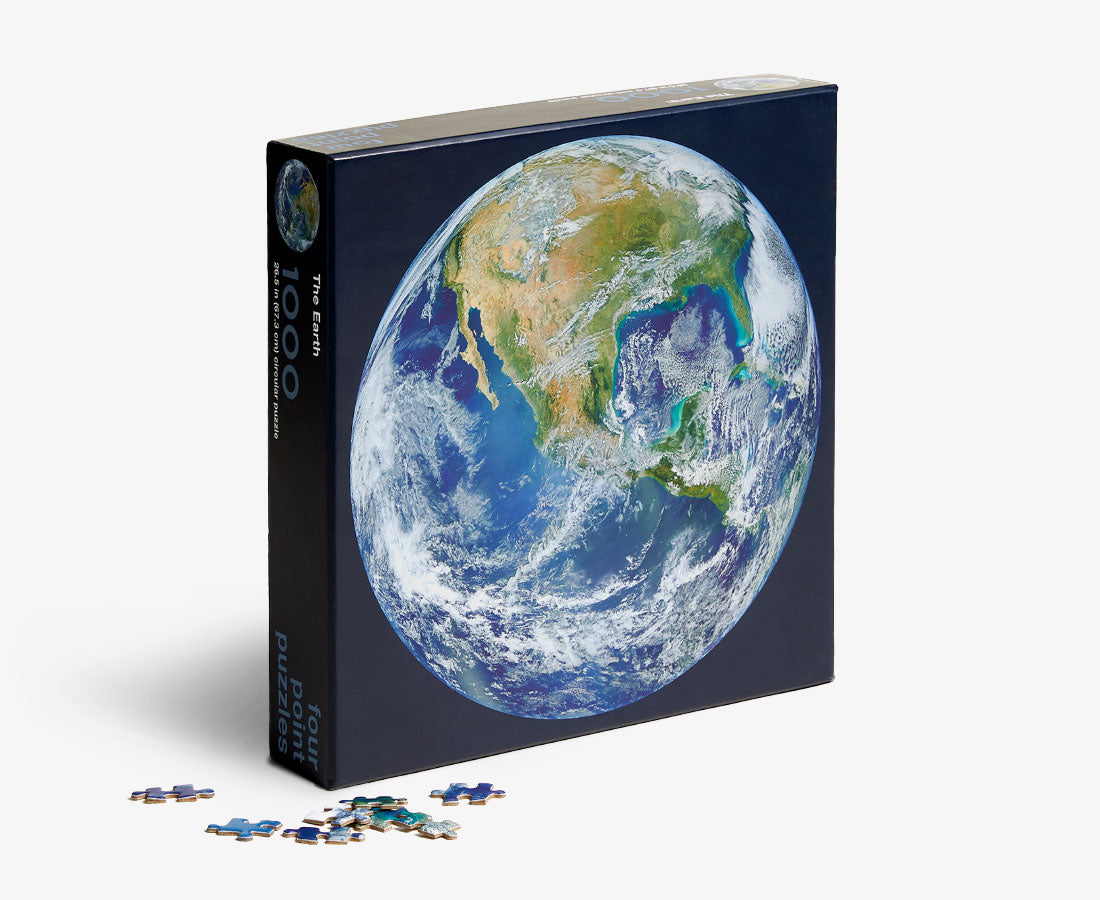 Four Point Puzzles The Earth 1000 Piece Circle Puzzle