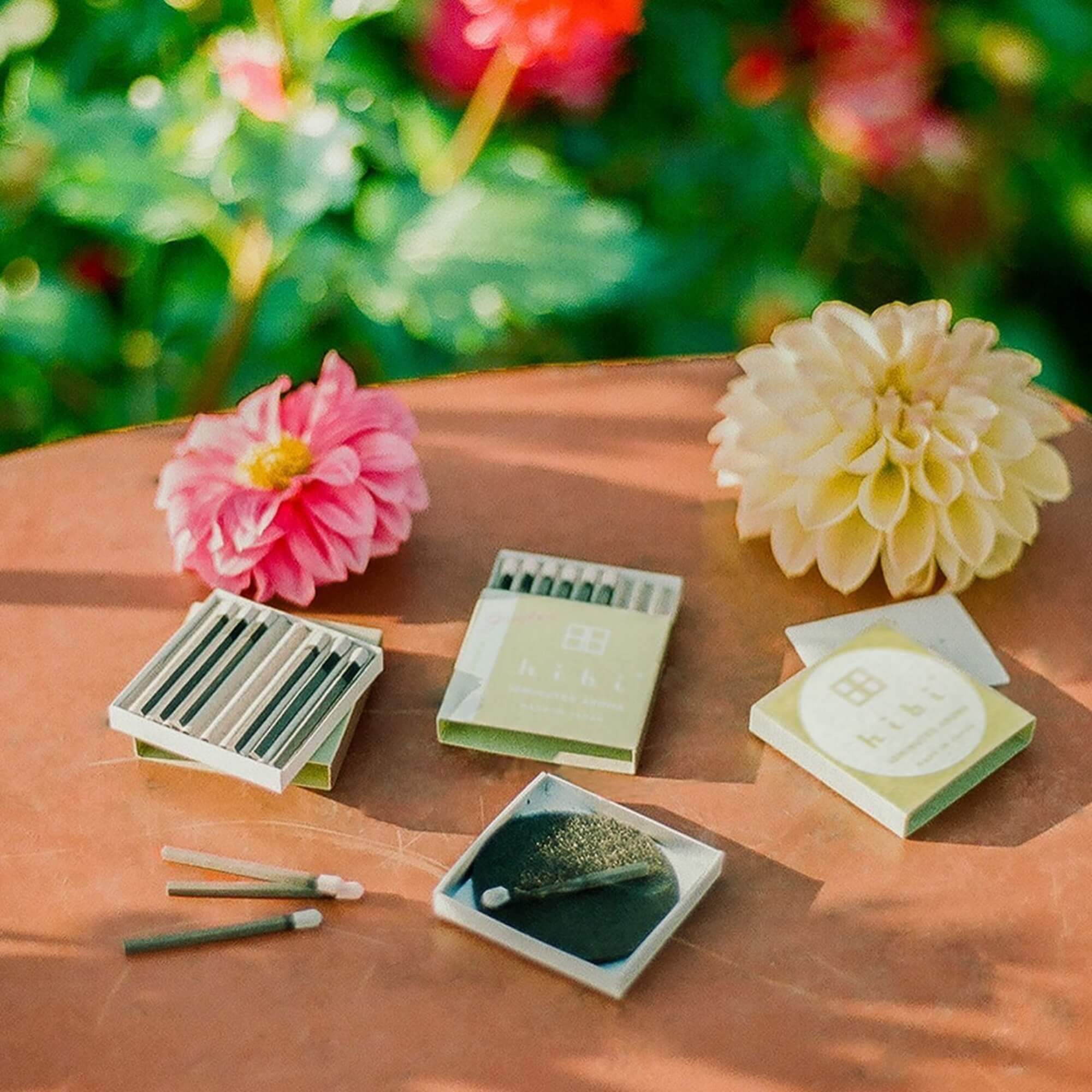 Scented Self-lighting Incense Sticks - 'Garden'